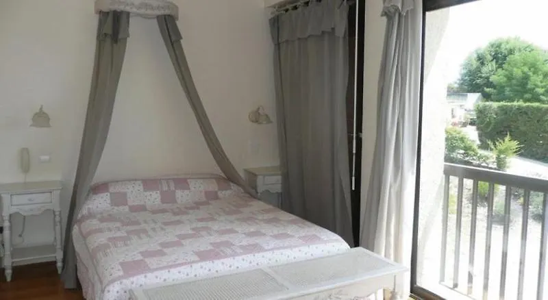 Logis Hotels - Le Belvedere - Hotel 2 Etoiles Et Restaurant Rocamadour 2*,  France