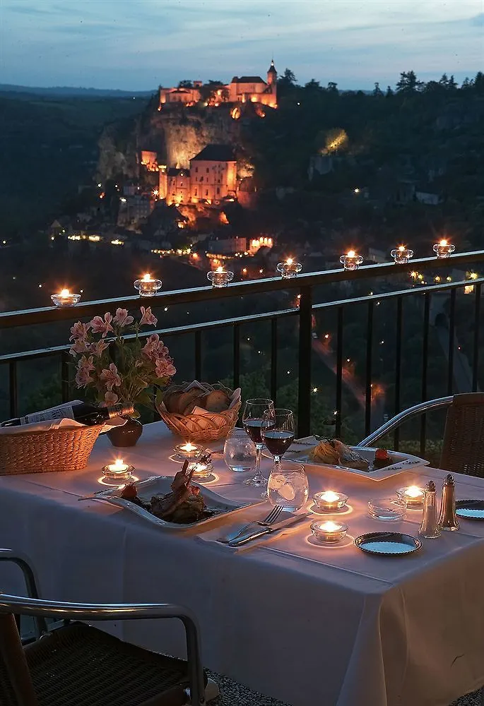 Logis Hotels - Le Belvedere - Hotel 2 Etoiles Et Restaurant Rocamadour