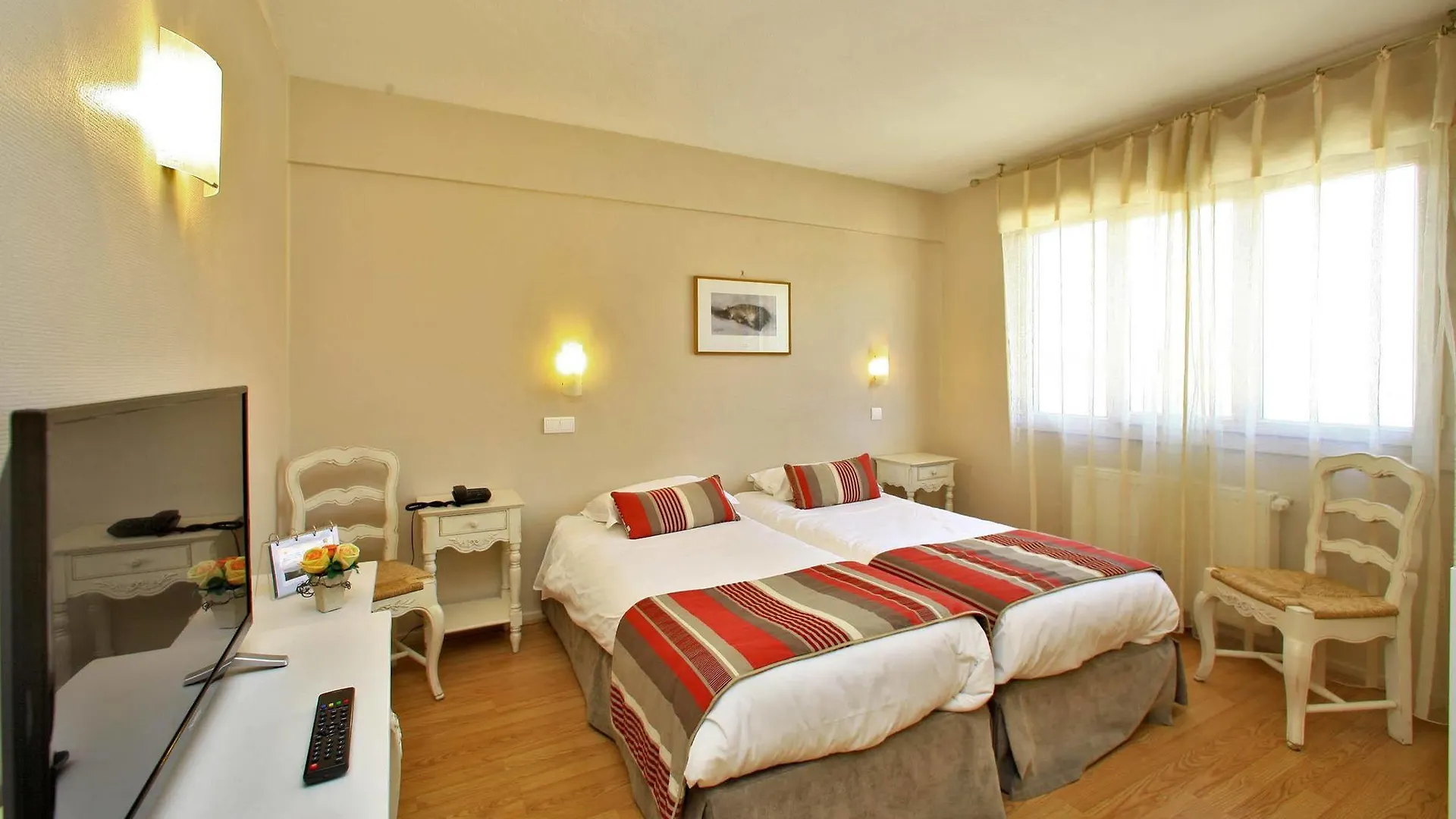 Logis Hotels - Le Belvedere - Hotel 2 Etoiles Et Restaurant Rocamadour