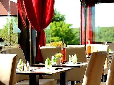 Logis Hotels - Le Belvedere - Hotel 2 Etoiles Et Restaurant Rocamadour